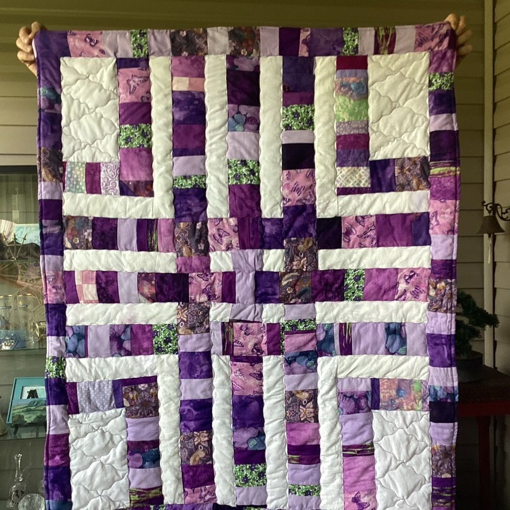 NWT Hand Crafted Purples and White Quilt